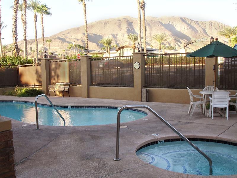Holiday Inn Express & Suites Rancho Mirage - Palm Spgs Area By Ihg Exteriör bild